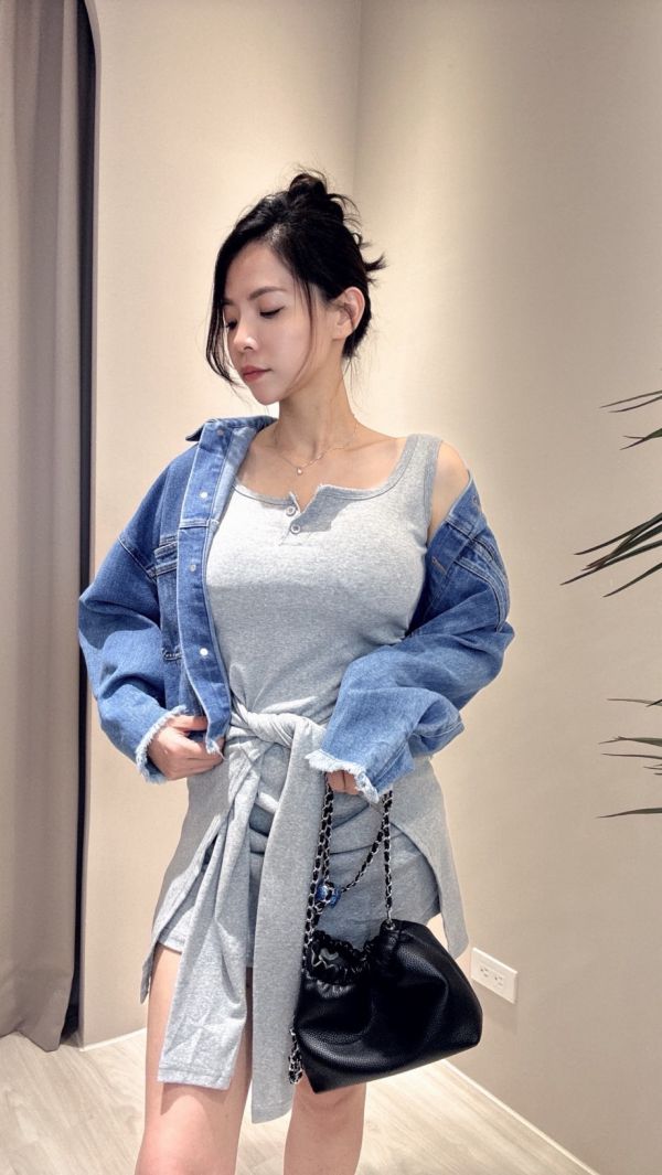 抽鬚短版牛仔外套 抽鬚短版牛仔外套