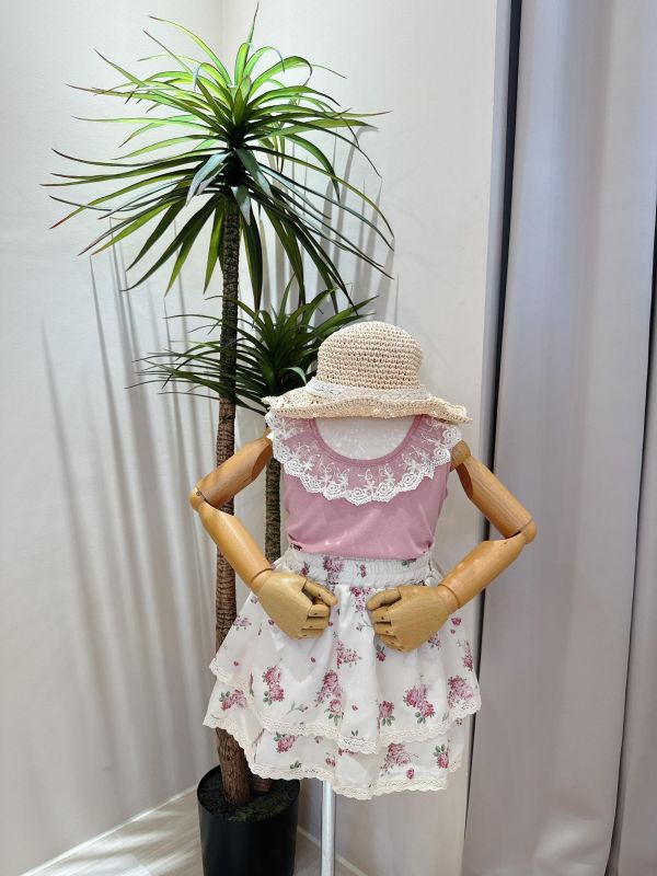 蕾絲花邊背心+花苞褲裙套裝 蕾絲花邊背心+花苞褲裙套裝