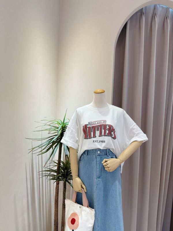 美式復古字母短版上衣 美式復古字母短版上衣