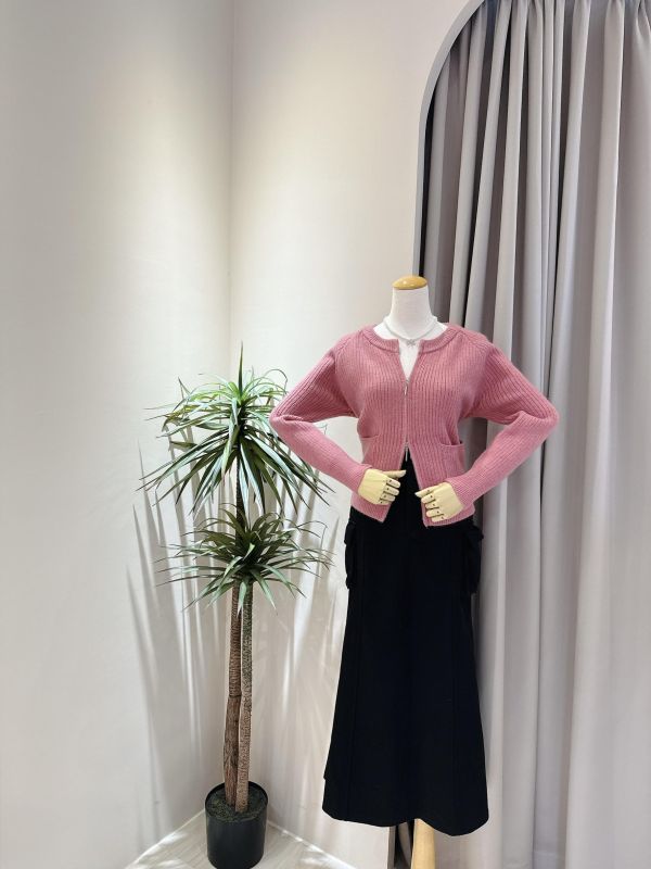 溫柔玫瑰色拉鍊雙口袋針織外套 溫柔玫瑰拉鍊雙口袋針織外套