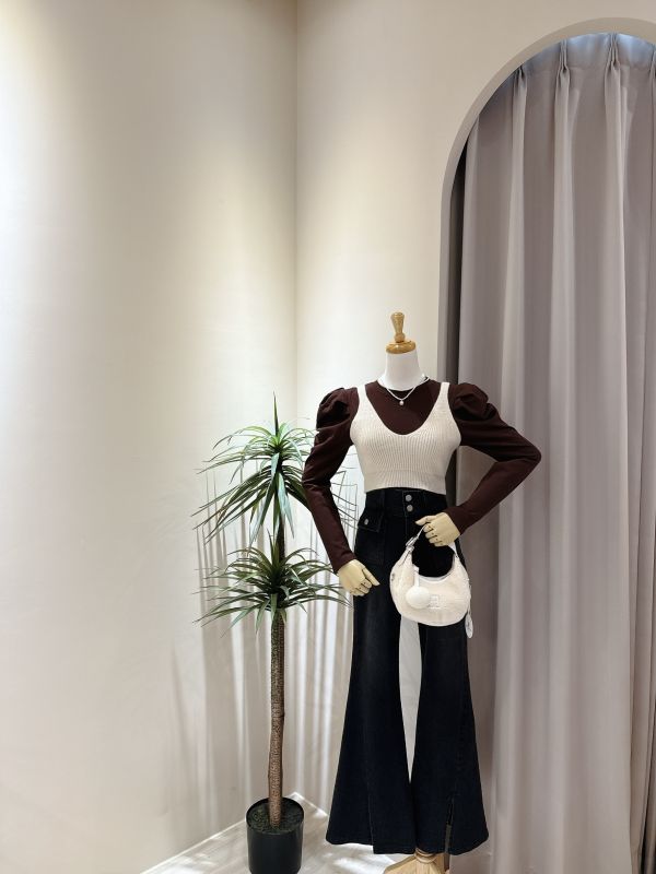 粗針織馬甲背心+公主袖厚磅棉上衣 粗針織馬甲背心+公主袖厚磅棉上衣