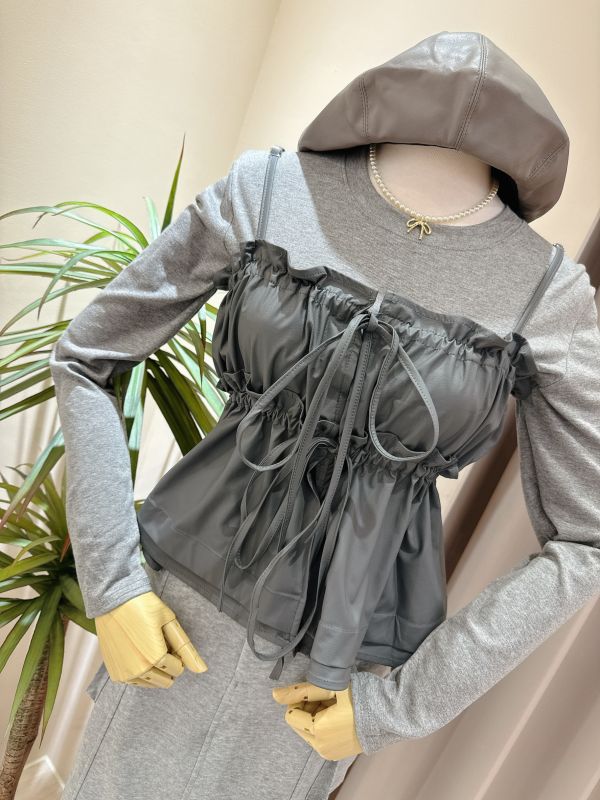 質感軟皮綁帶背心+親膚棉打底上衣 質感軟皮綁帶背心+親膚棉打底上衣