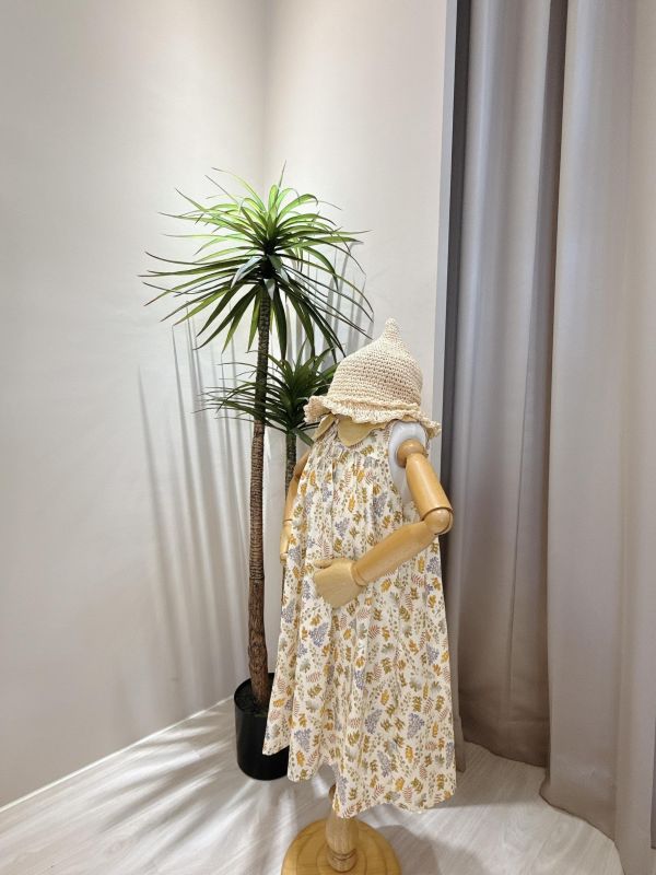 翻領小碎花洋裝 翻領小碎花洋裝