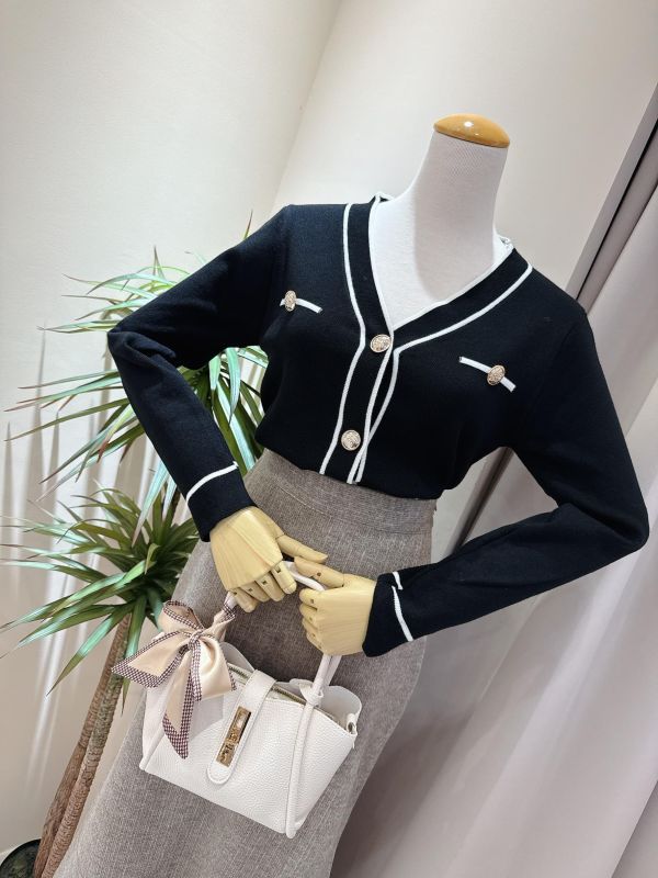 質感小香風排釦針織上衣 質感小香風排釦針織上衣