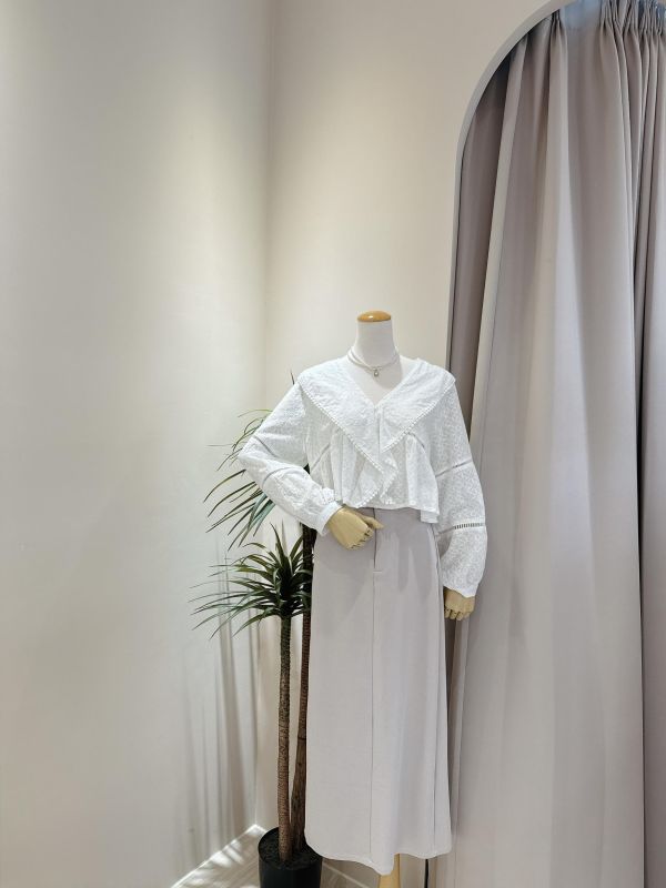 後開衩彈性西裝裙 後開衩彈性西裝裙