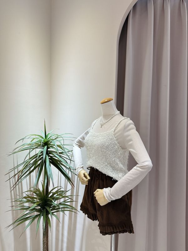 燈芯絨荷葉擺抽繩短褲 燈芯絨荷葉擺抽繩短褲