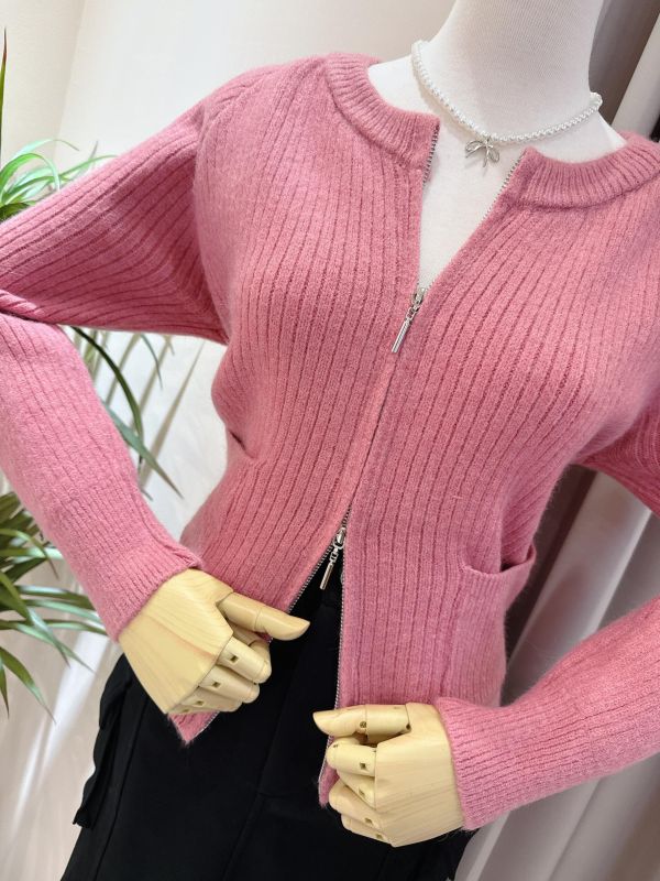 溫柔玫瑰色拉鍊雙口袋針織外套 溫柔玫瑰拉鍊雙口袋針織外套