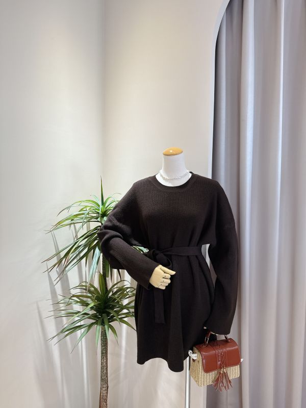 圓領綁帶針織長版上衣 圓領綁帶針織長版上衣