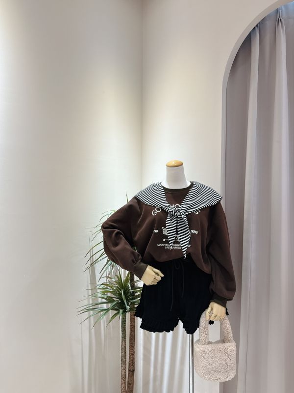 可愛小熊大學T+條紋小領巾 可愛小熊大學T+條紋小領巾