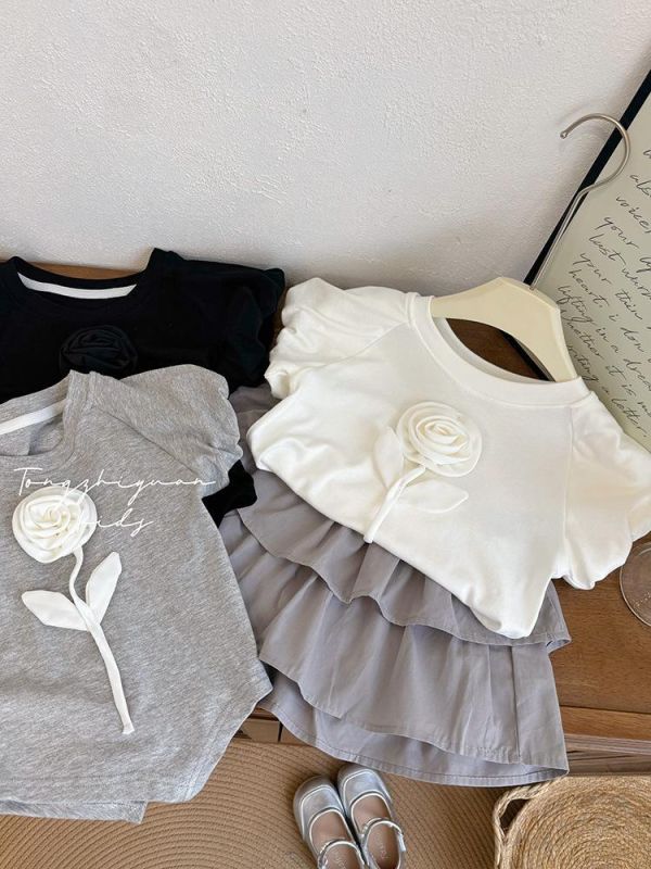 立體玫瑰花上衣 立體玫瑰花上衣