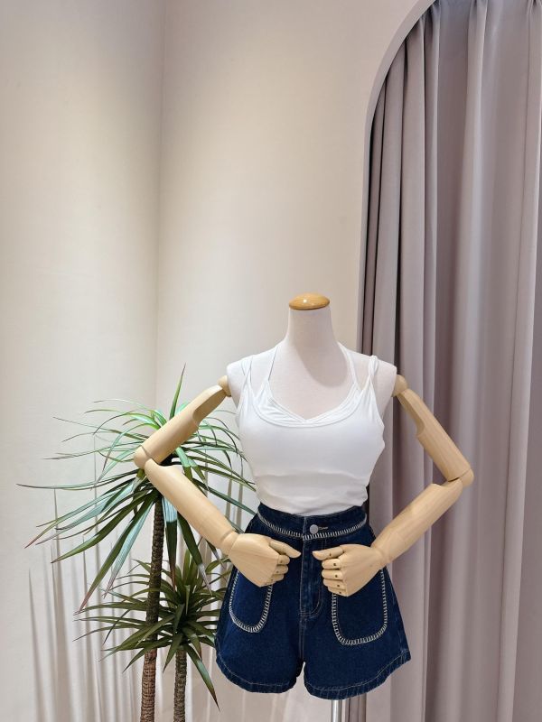 車線滾邊牛仔短褲 車線滾邊牛仔短褲