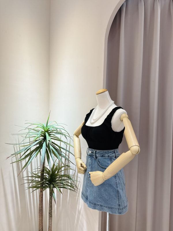 寬肩帶雲朵罩杯背心 寬肩帶雲朵罩杯背心