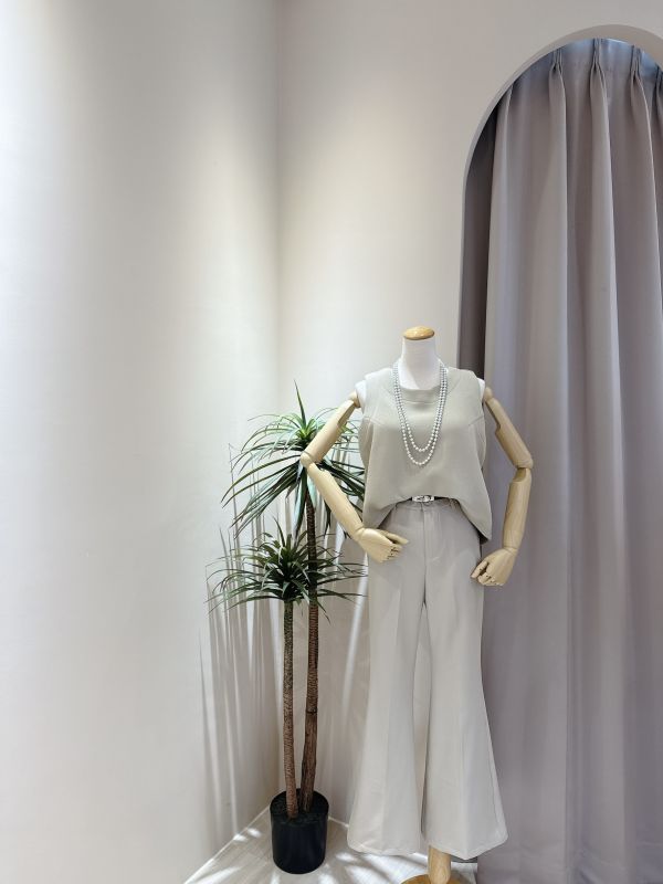 韓-後開岔重磅背心上衣 韓-後開岔重磅背心上衣