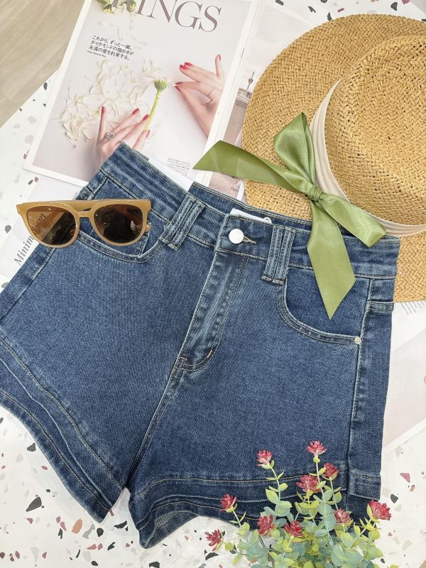 挺版立體縫線牛仔短褲 挺版立體縫線牛仔短褲