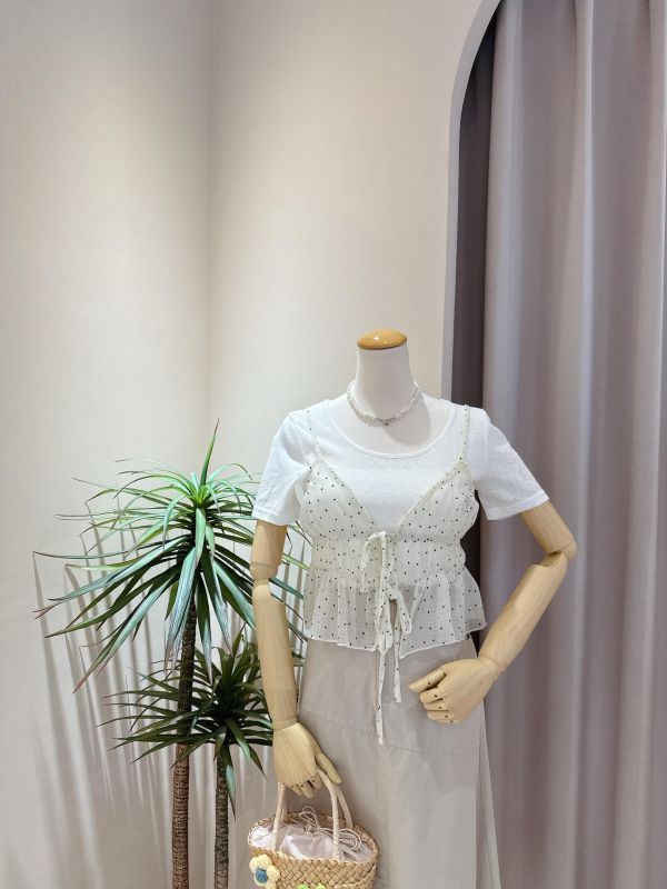 俏皮圓點兩件式上衣 俏皮圓點兩件式上衣