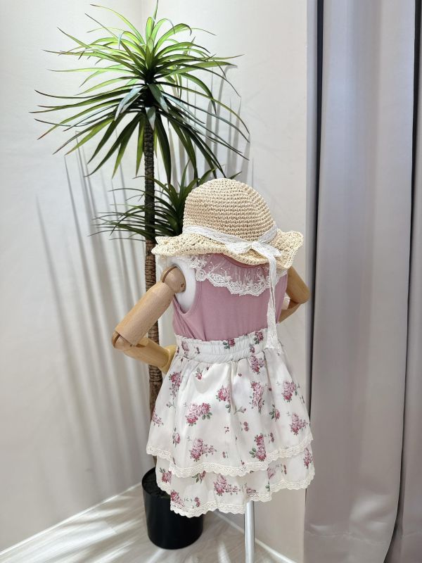 蕾絲花邊背心+花苞褲裙套裝 蕾絲花邊背心+花苞褲裙套裝