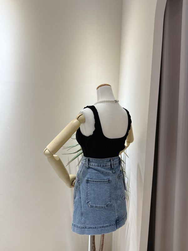 寬肩帶雲朵罩杯背心 寬肩帶雲朵罩杯背心