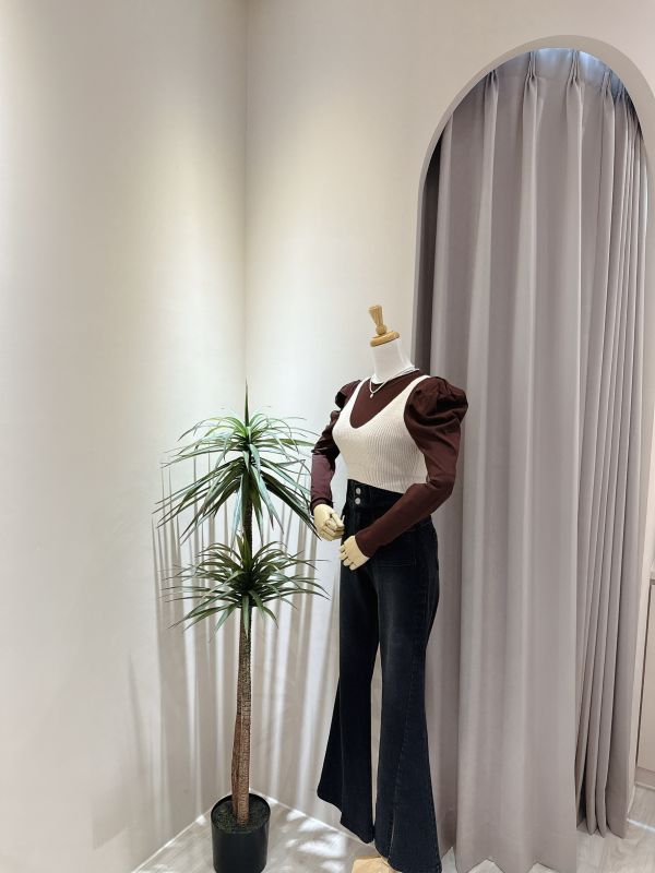 粗針織馬甲背心+公主袖厚磅棉上衣 粗針織馬甲背心+公主袖厚磅棉上衣