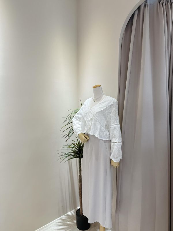 後開衩彈性西裝裙 後開衩彈性西裝裙