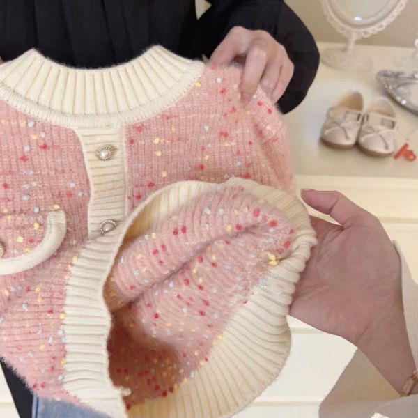 氣質粉紅色小香風針織外套 氣質粉紅色小香風針織外套