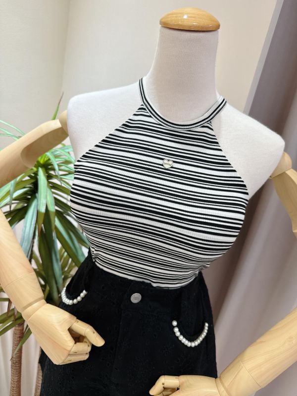 條紋霧面愛心小鐵牌削肩罩杯背心 條紋霧面愛心小鐵牌削肩罩杯背心