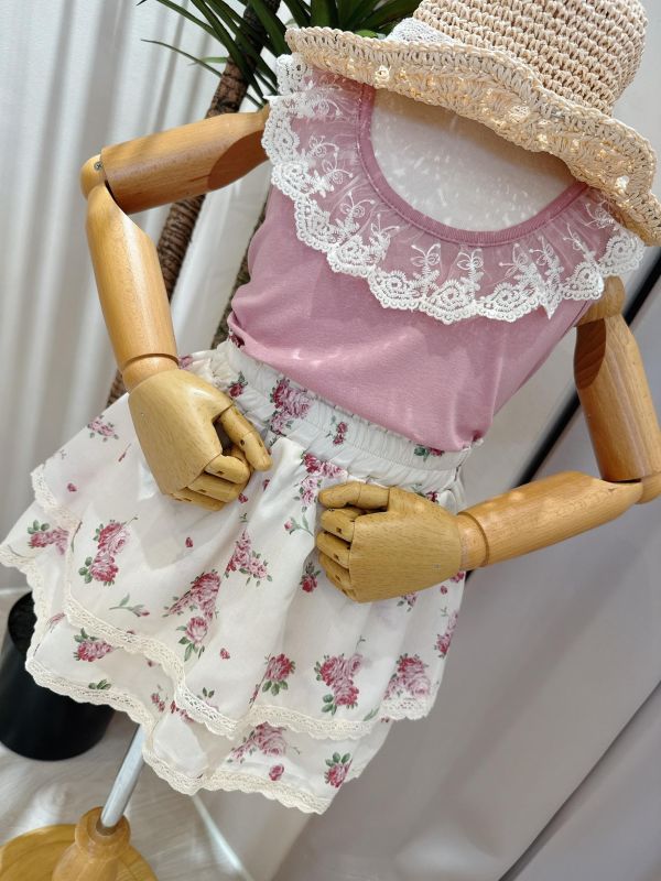 蕾絲花邊背心+花苞褲裙套裝 蕾絲花邊背心+花苞褲裙套裝