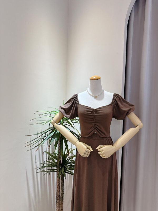 公主袖抓皺鏤空洋裝 公主袖抓皺鏤空洋裝