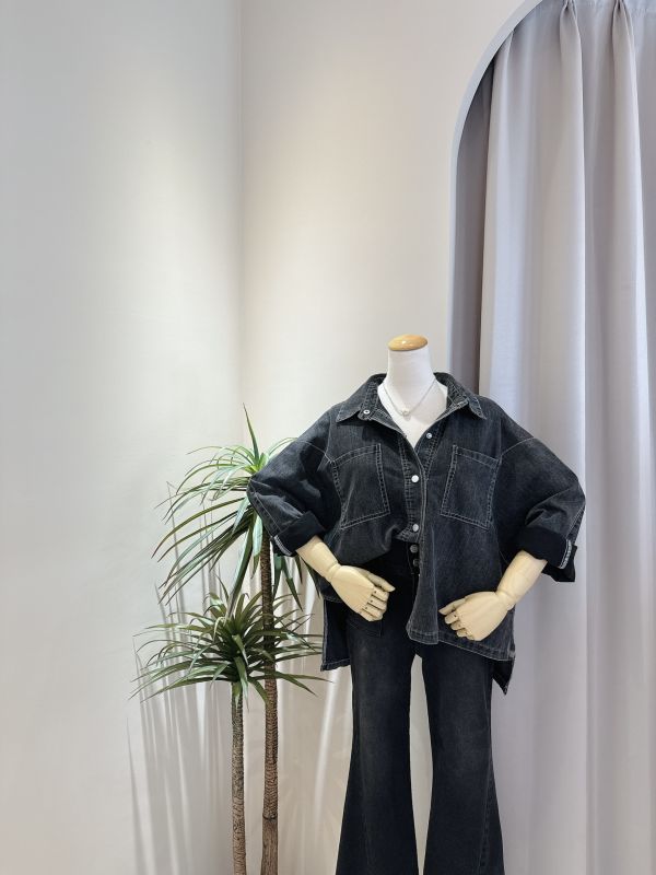 反車線層次牛仔外套(預購) 反車線層次牛仔外套