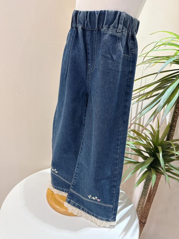 刺繡花朵牛仔褲 刺繡花朵牛仔褲