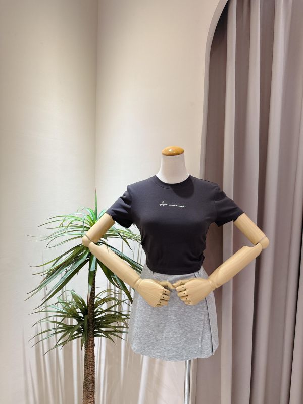 質感燙銀字母抓皺上衣 質感燙銀字母抓皺上衣