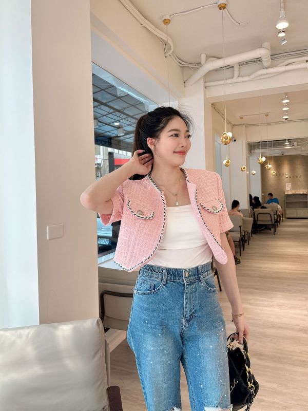 FWB09假口袋滾邊小香外套 