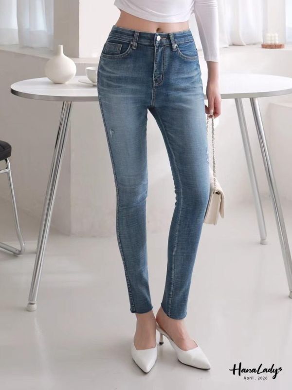 LFB05 顯瘦小褲腳彈性丹寧褲 