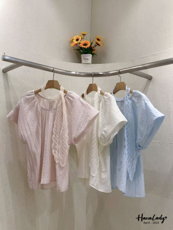 WFB04 壓紋蕾絲綁帶上衣 正韓 韓國服飾 韓國連線