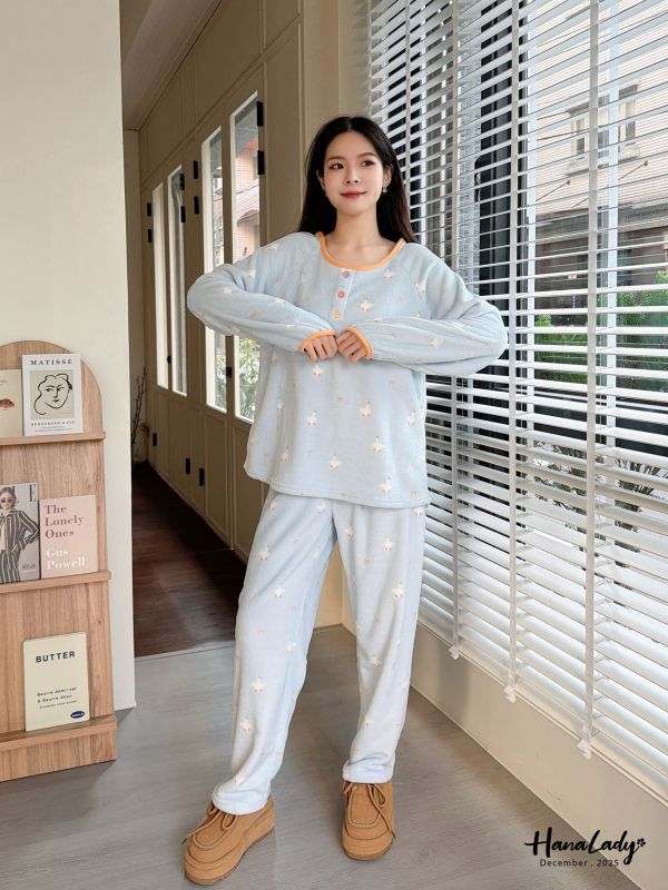 WQB34 暖呼呼的法蘭絨睡衣 