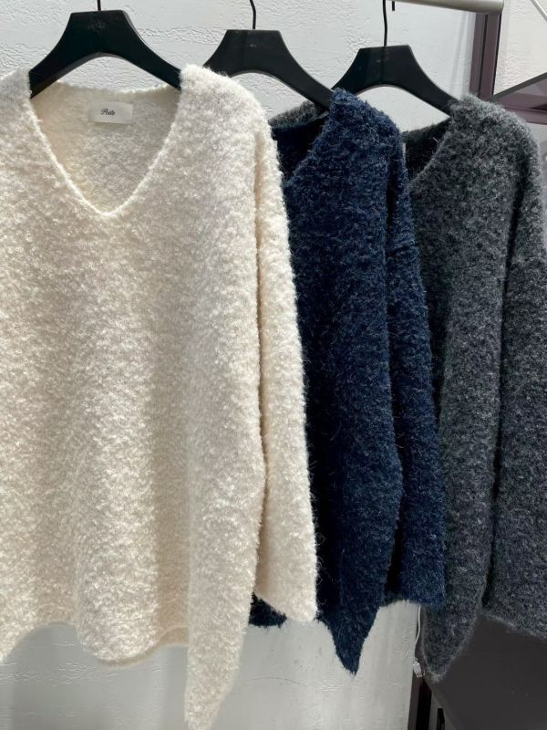 WQA82 附圍巾V領長版針織上衣 