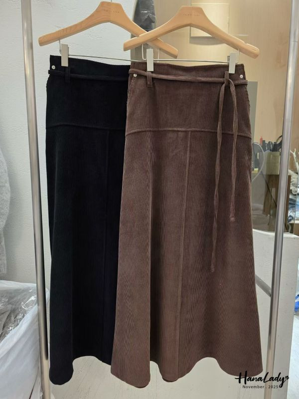 WJA90 附綁帶燈芯絨A字長裙 