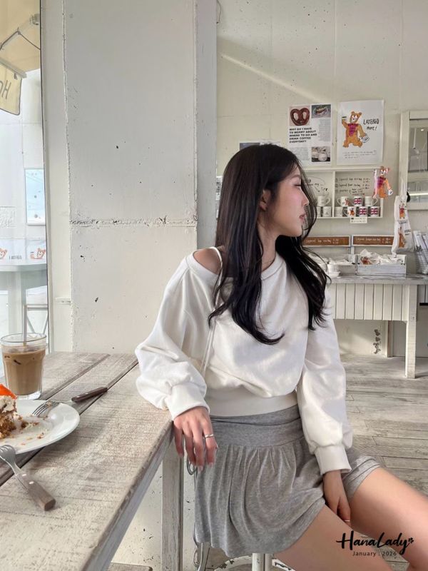 LEA74 簡約休閒斜領T 