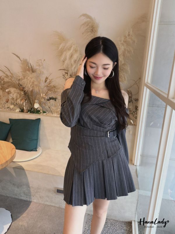 WTB29 完美直條紋皮釦設計套裝