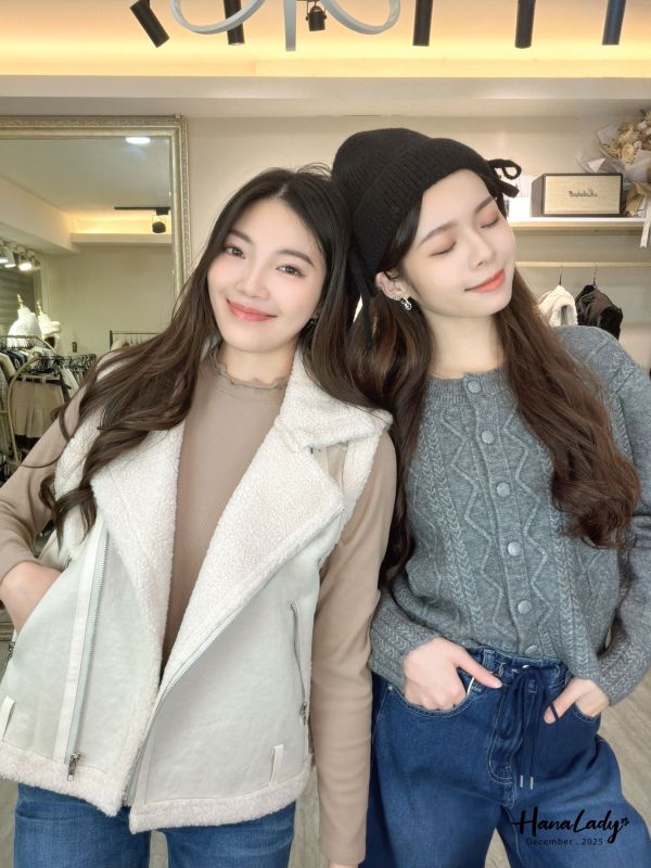 WQB28 麂皮內羊羔毛翻領背心 