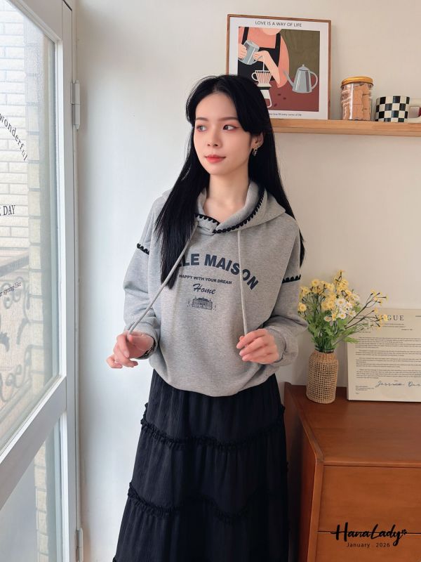 LEA78 刺繡波浪邊抽繩帽T 