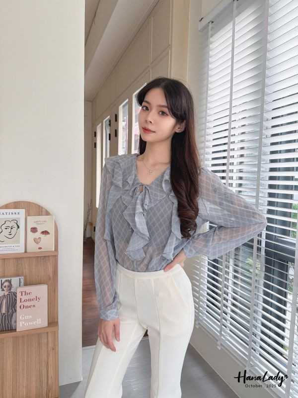 WTA73 格紋波浪V領綁帶雪紡衫 