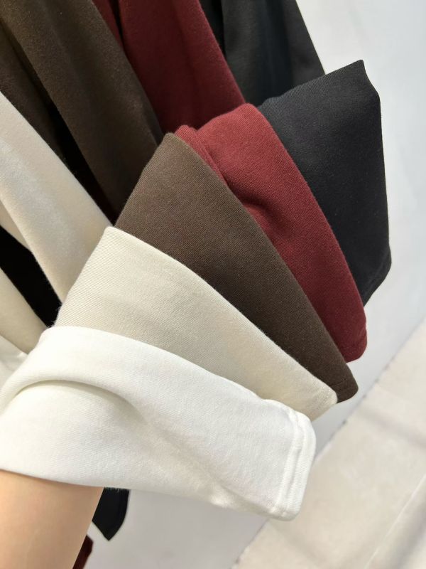 WQA39 親膚內磨毛短版圓領上衣 