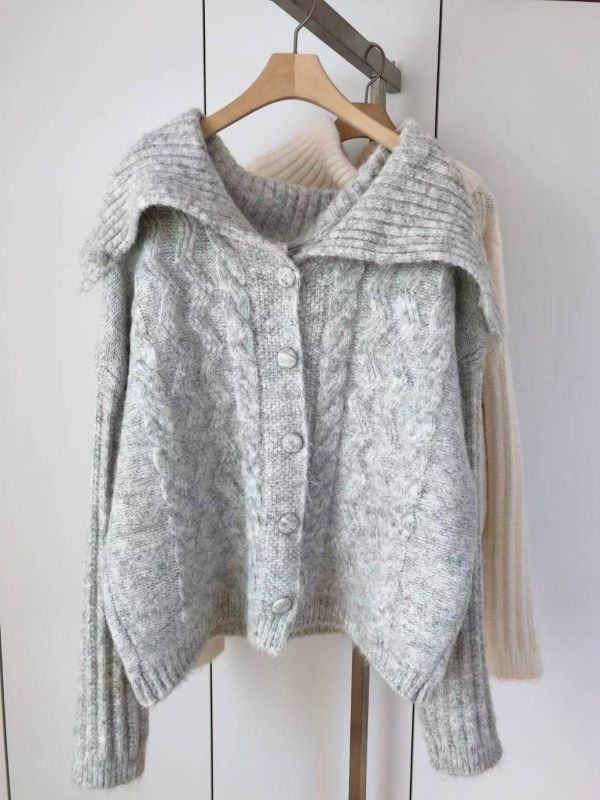 WQB22 設計感麻花波浪紋針織上衣 