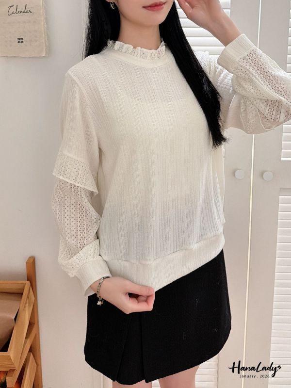 LEA24 細坑條造型簍空袖上衣 