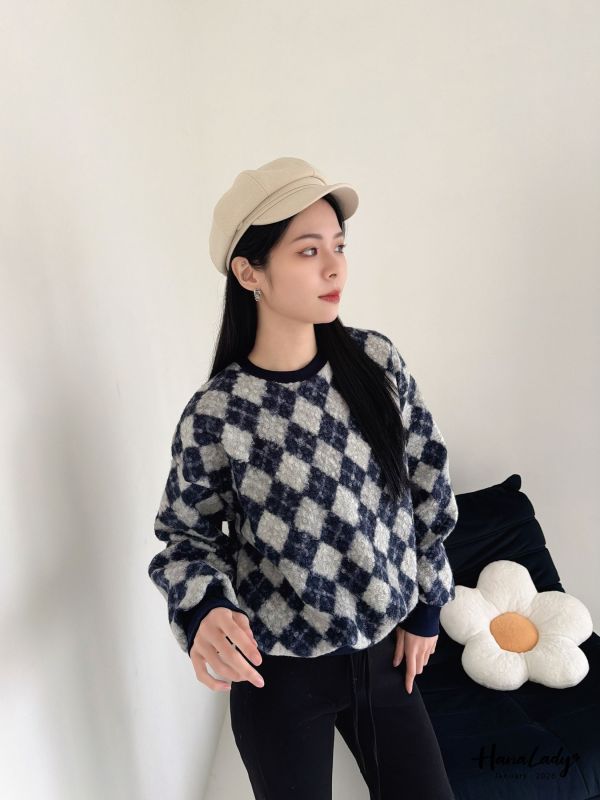 LEA99 灰藍菱格紋毛料針織上衣 