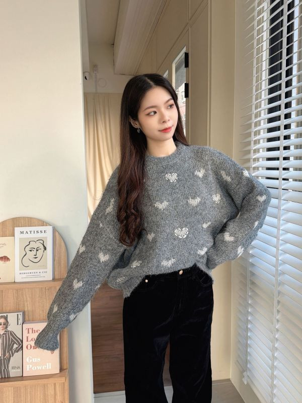 WQA65 滿滿愛心造型針織上衣 