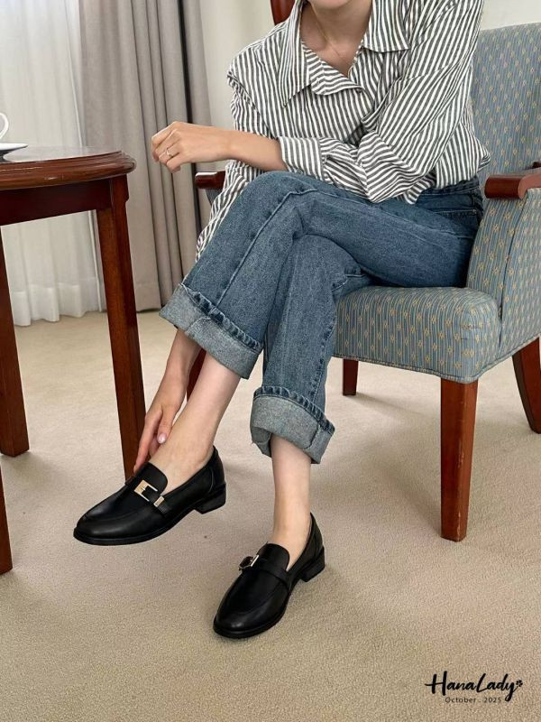 WTB24 職場必備軟底牛皮樂福鞋 