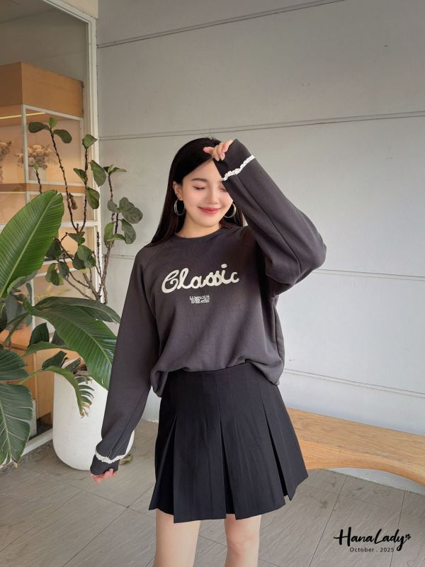 WTB31 質感刺繡字母大學T 