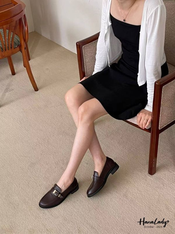 WTB24 職場必備軟底牛皮樂福鞋 