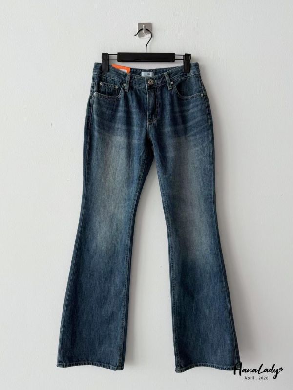 LFA25 翹臀卯釘春夏薄丹寧喇叭褲 